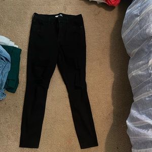 Old Navy black skinny pants